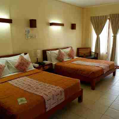Kahuna Beach Resort and Spa Rooms