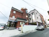Yeongju Crystal Hotel di Yeongju-si