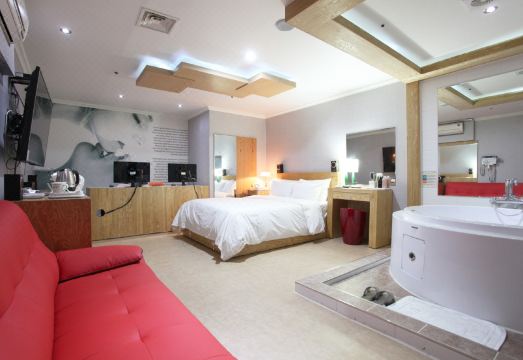 산본 CC의 깔끔한 객실 내부 이미지