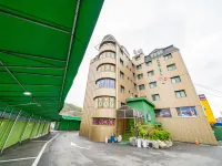 楊平 酒店Y 鄰近牙新的酒店