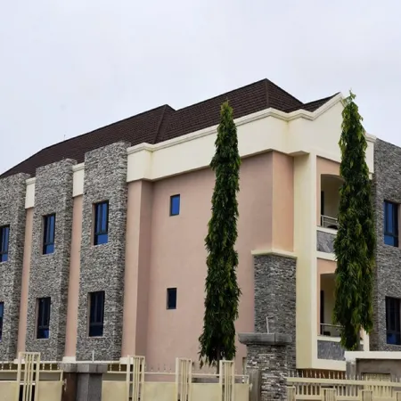 Saatof Hotel and Suites