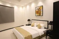 Quiet Rooms 4 Serviced Apartments - Homestays