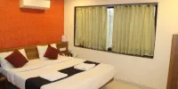 Hotel Matoshree Executive. - Habitación Clásica Con Aire Acondicionado