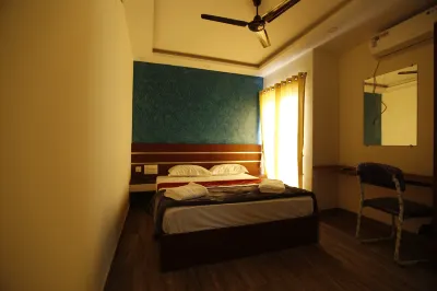 Hotel Palm Suite Отели рядом с достопримечательностью «Университет Крайст»