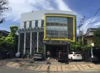 The Orchid Hotel Hotel dekat Al-Fatah Great Mosque