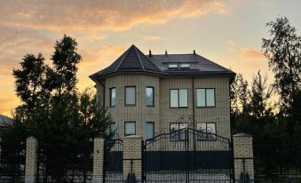 Korabelnaya Hotel