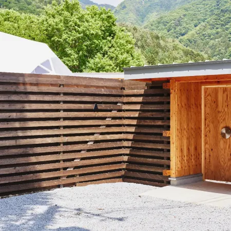 Dots by Dot Glamping Suite 001 Отели рядом с достопримечательностью «Озеро Содзико»