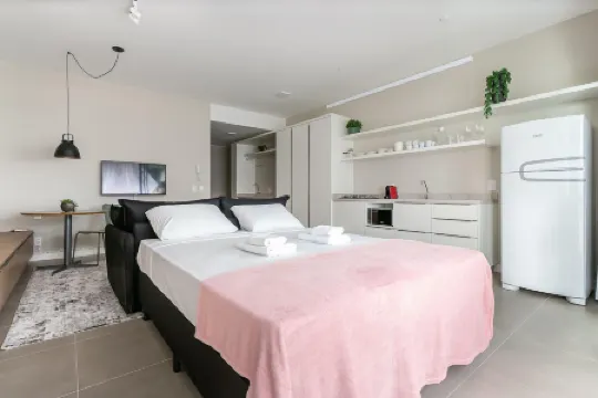 Rooftop Pool with Sea View | Foodhall | WI-FI 200MB #TopTower Отели рядом с достопримечательностью «Penhasco Casa de Eventos»