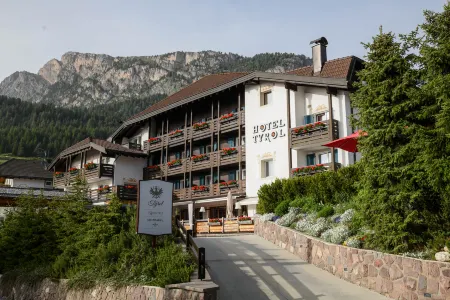 Hotel Tyrol