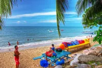 EE's Seaside House - Homestay 3 Min Walk to Beach فنادق في باتو فيرينغي