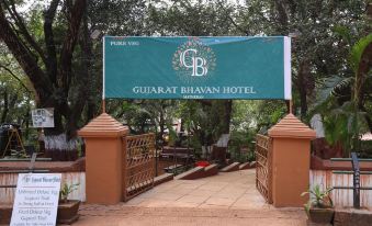Gujarat Bhavan Hotel