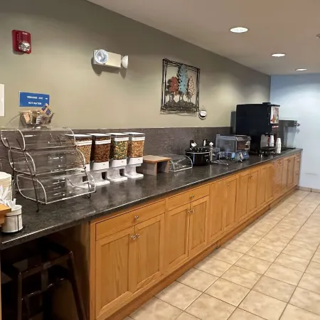 Microtel Inn & Suites by Wyndham Tomah