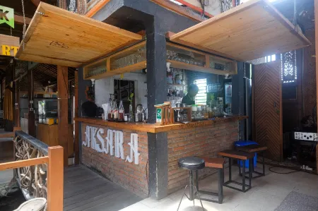 RedDoorz @ Gentan Raya