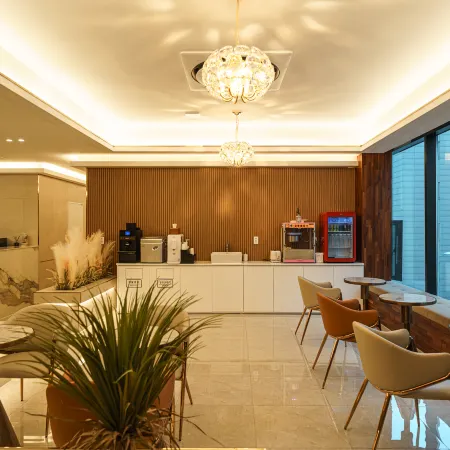 Incheon (Unseo-Dong) DK Airport Hotel