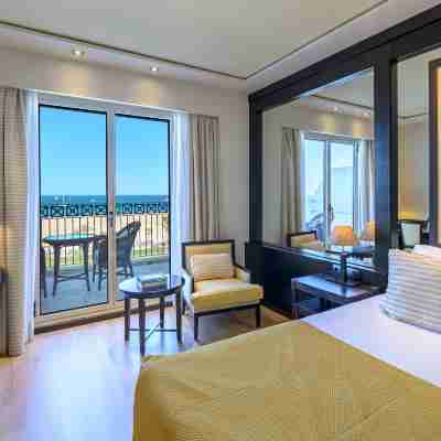 Las Arenas Balneario Resort Rooms