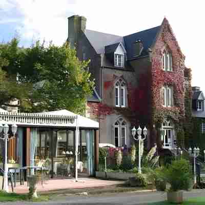 Hotel The Originals Manoir de la Roche Torin Hotel Exterior