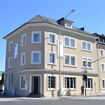 Hotel Pax Hotels near Gasperich