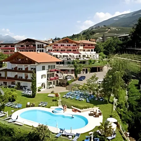 Schenna Resort