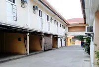 RedDoorz @ Moss Hotel Dasmarinas Hotels in General Trias