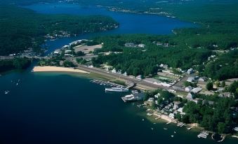 Weirs Beach Motel & Cottages