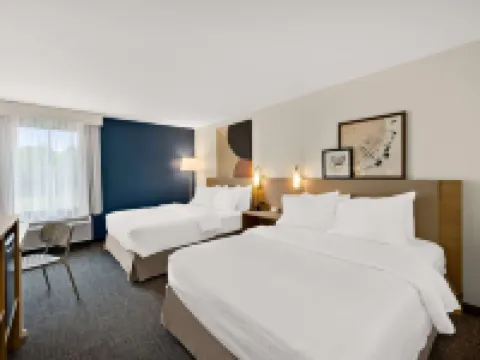 スパーク バイ ヒルトン ティフトン ティフトンのホテル