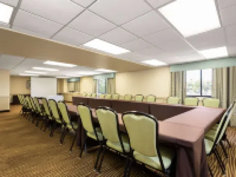 La Quinta Inn & Suites by Wyndham Bonita Springs Naples N. Hotels in Lee County