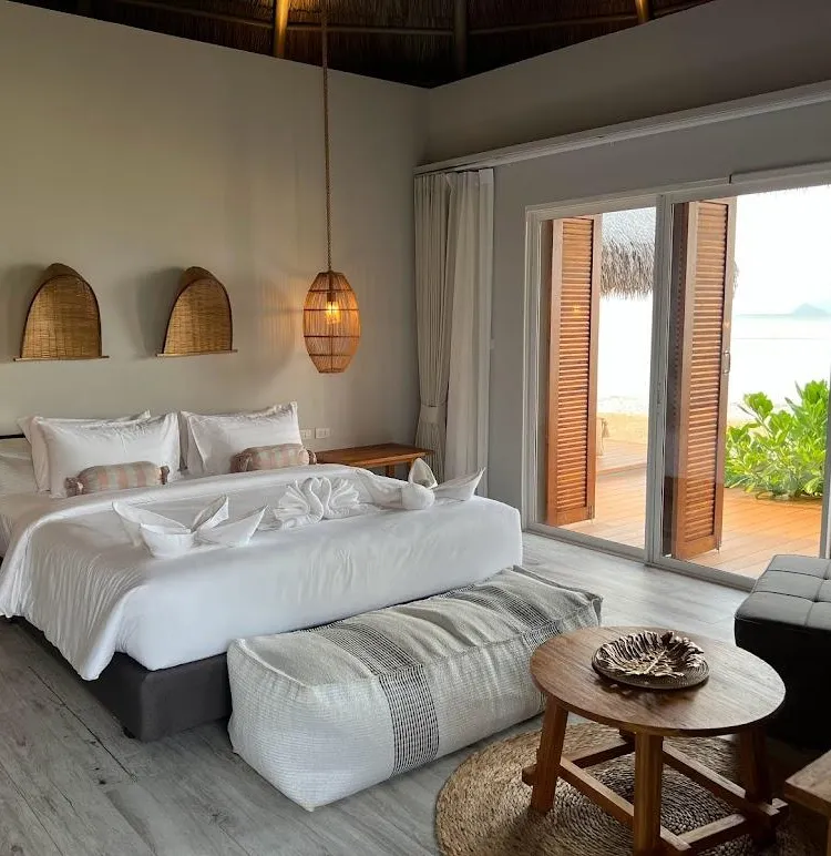 ห้องดีลักซ์ เตียงใหญ่ 1 เตียง วิวทะเล