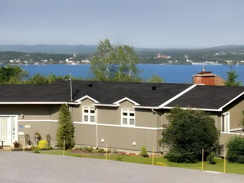 Auberge Aux Deux Pères Hotels in Memphrémagog Regional County Municipality
