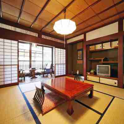 法師温泉 長寿館 Rooms