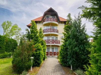 Chris Hotels near Strand Balatonlelle Csöpi Köz
