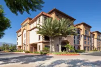 Four Points by Sheraton Ontario-Rancho Cucamonga - parking
