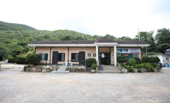 Seosan Iseul Pension