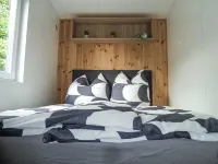 Tiny Haus Lene Hotels in Wemding