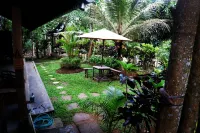 Wulenpari Ecovillage Hotels in Patuk