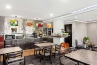 Econo Lodge Waynesboro - Skyline Drive Hotels in Waynesboro