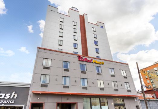 컴포트 인 JFK 공항 로비