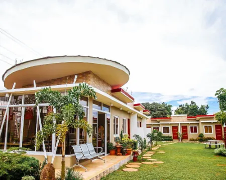 RedDoorz @ Alejandros Suites & Venue Hoteles en Bukidnon