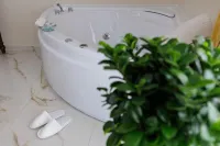 Reddimus Guest House - Hot Tub