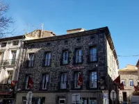 Logis Hotel Yseria - Historical Center Coco Rose 주변 호텔