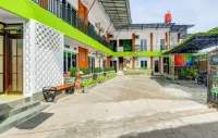 Griya Gaytri Monjali Syariah Ngaglik住宿飯店
