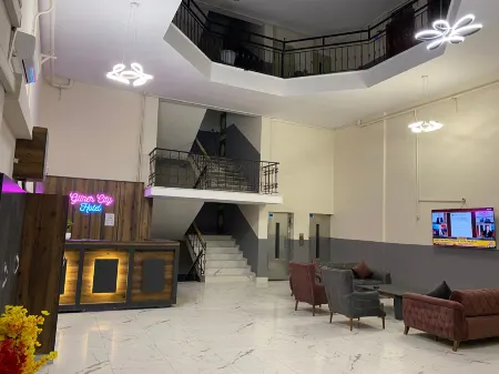 Güner City Hotel Отели рядом с достопримечательностью «Emir Sultan Cami»