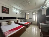 OYO 1240 민 투안 호텔 Badminton Shop 247 주변 호텔