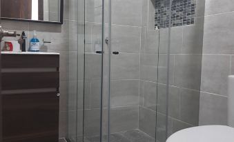 Studio Apartment Near the Can