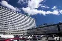 Malahit Hotel - 駐車場