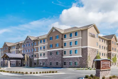 Staybridge Suites Anchorage Hotel dekat Potter Marsh Bird Sanctuary