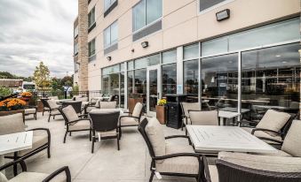 Holiday Inn Express & Suites Allen Park