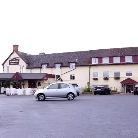 The Highwayman Inn Отели в г. Шептон-Маллет