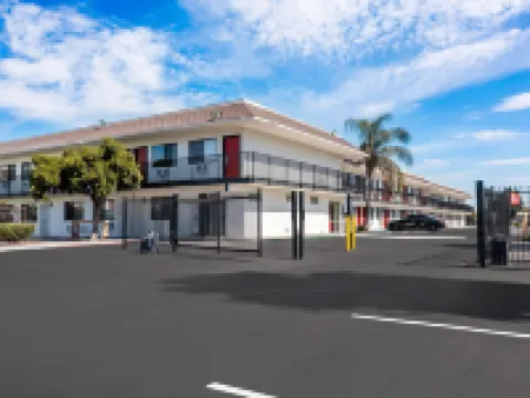 Econo Lodge Stockton Near I-5 Fairgrounds Hotels in Stockton