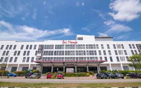 Sri Manja Boutique Hotel Отели рядом с Аэропорт Куантан