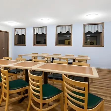 Days Inn by Wyndham Iron Mountain